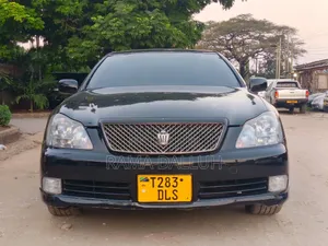 Toyota Crown Royale 2005 Black