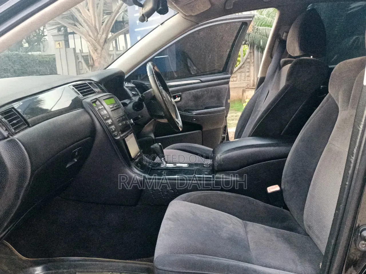 Toyota Crown Royale 2005 Black