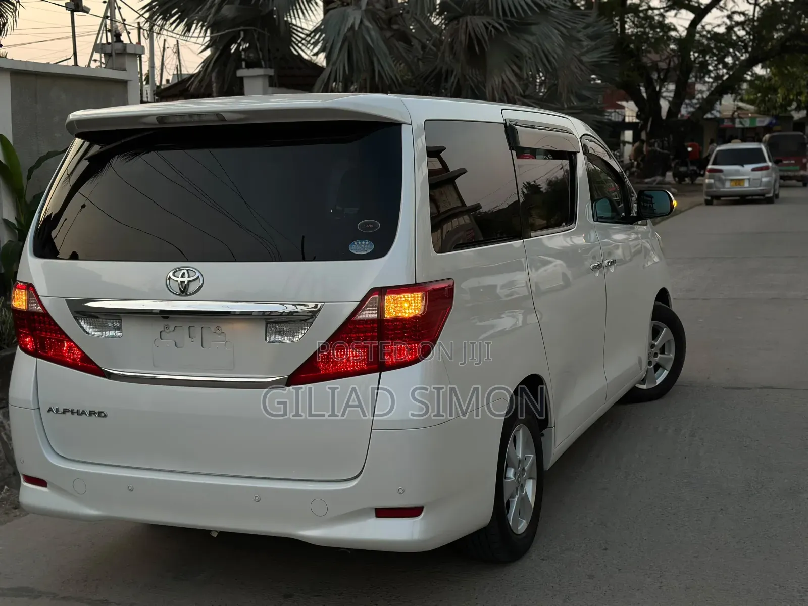 Toyota Alphard 2010 White