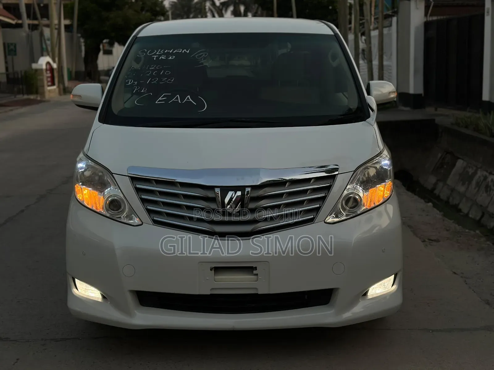 Toyota Alphard 2010 White