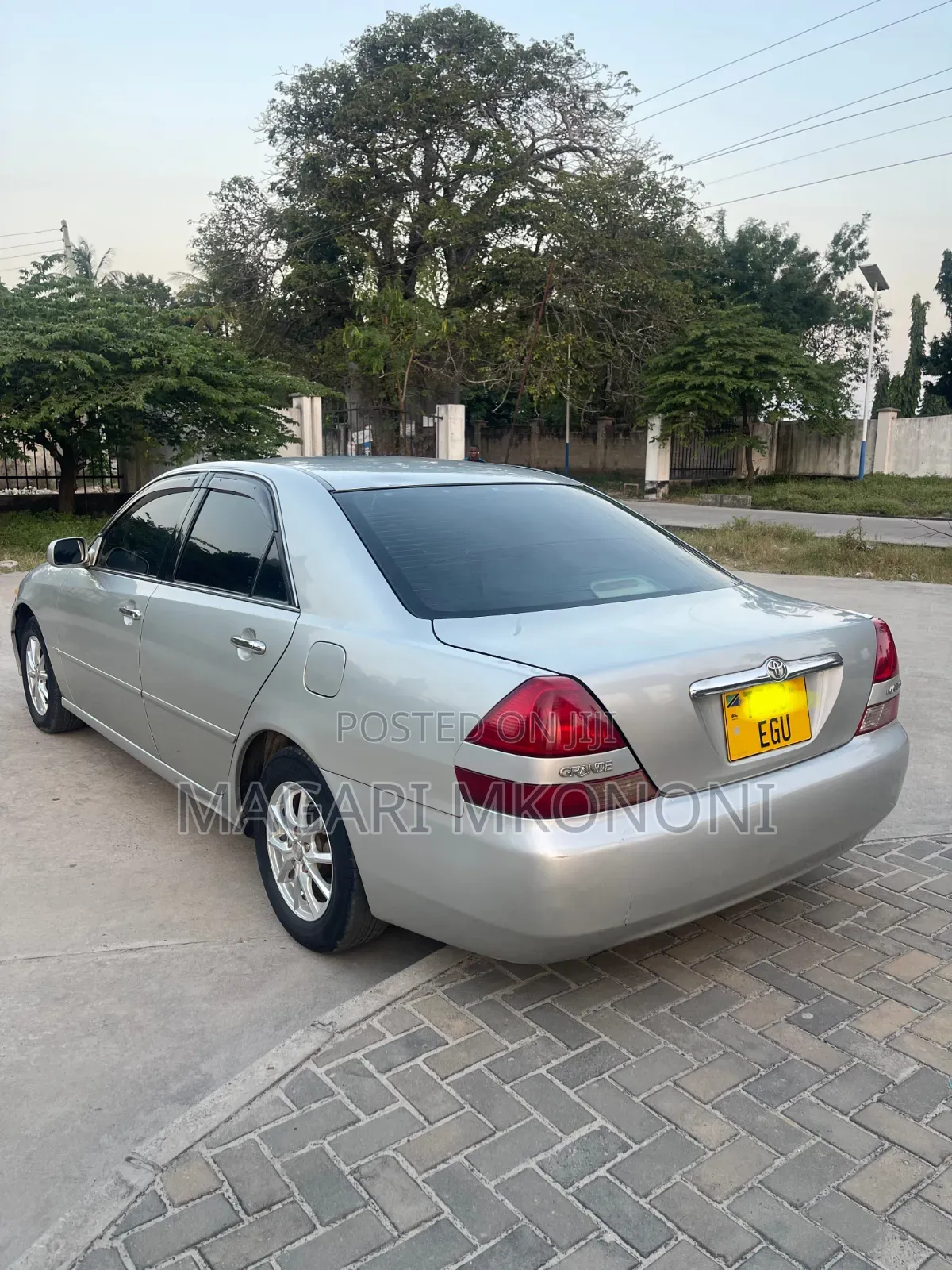 Toyota Mark II 2001 Silver