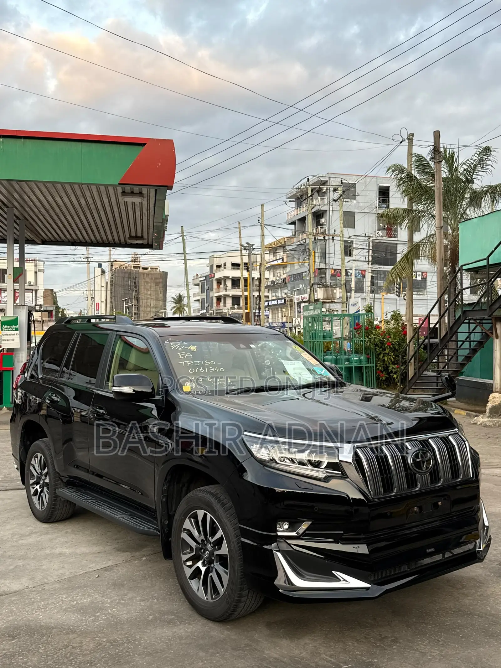 Toyota Land Cruiser Prado 2.7 2023 Matt Black