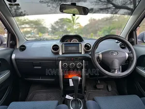 Toyota IST 2006 Silver