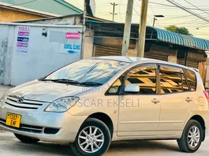 Toyota Corolla Spacio 2005 Gold