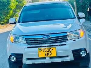 Subaru Forester 2010 White