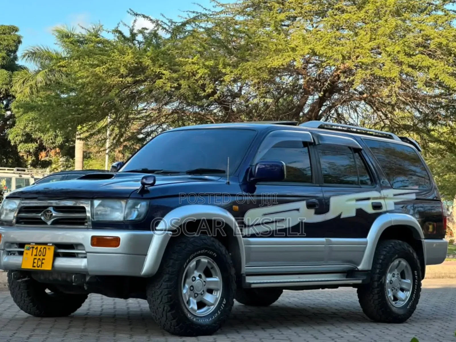 Toyota Hilux Surf 2000 Blue