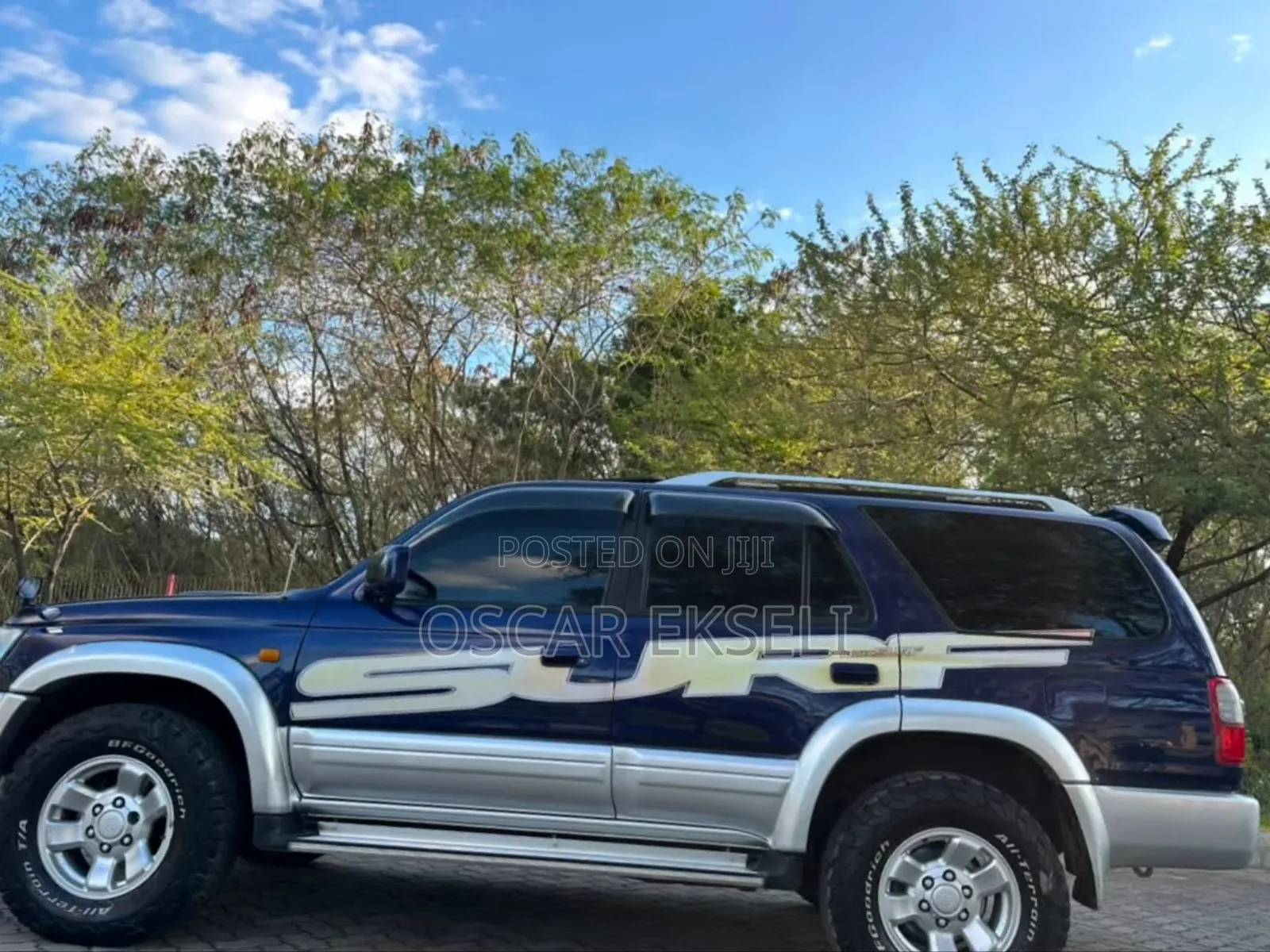 Toyota Hilux Surf 2000 Blue