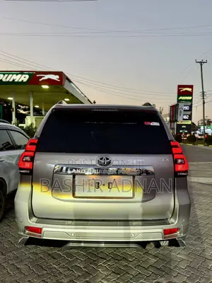 Toyota Land Cruiser Prado 2.7 2022 Silver