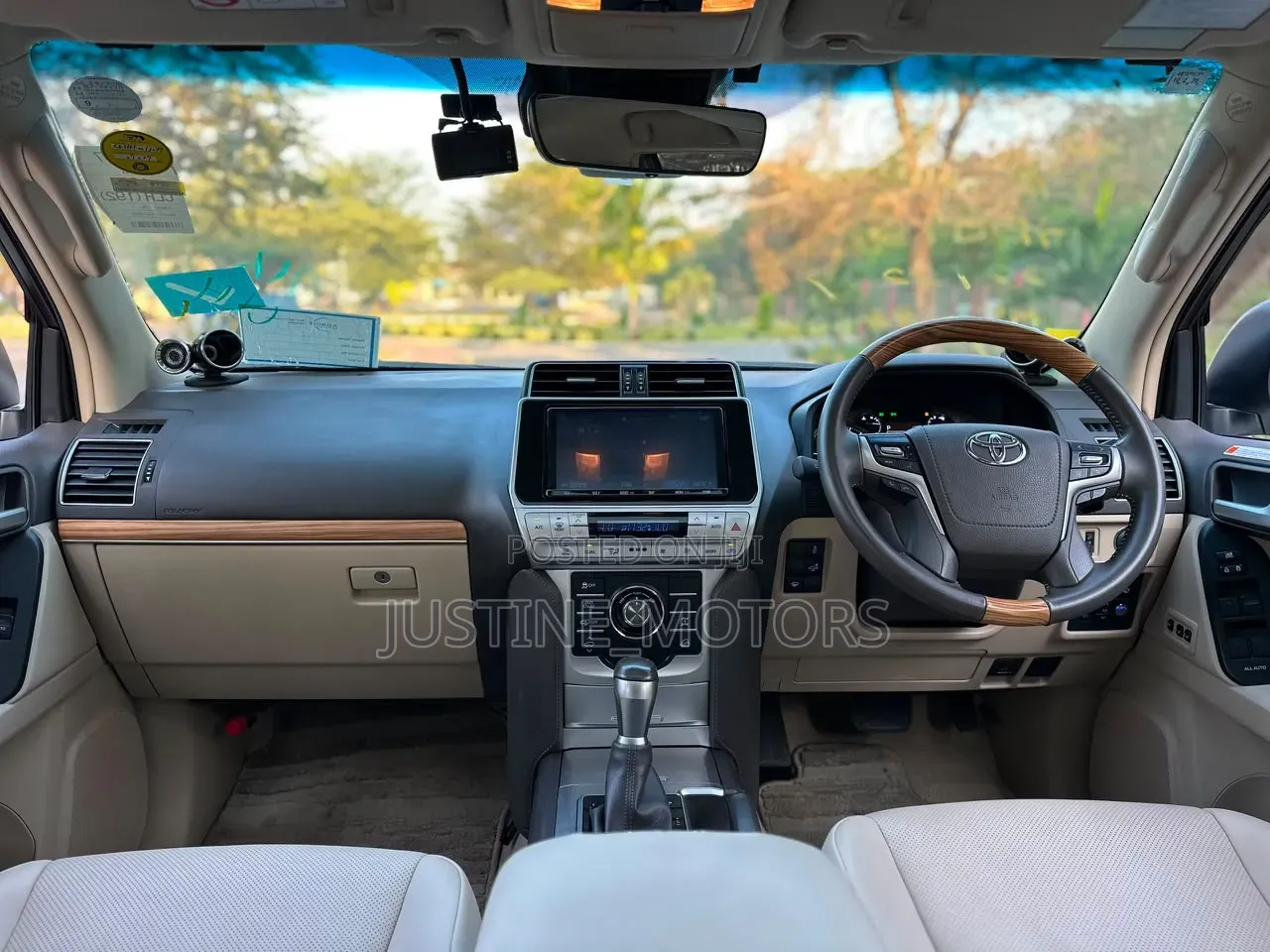 Toyota Land Cruiser Prado 2023 White