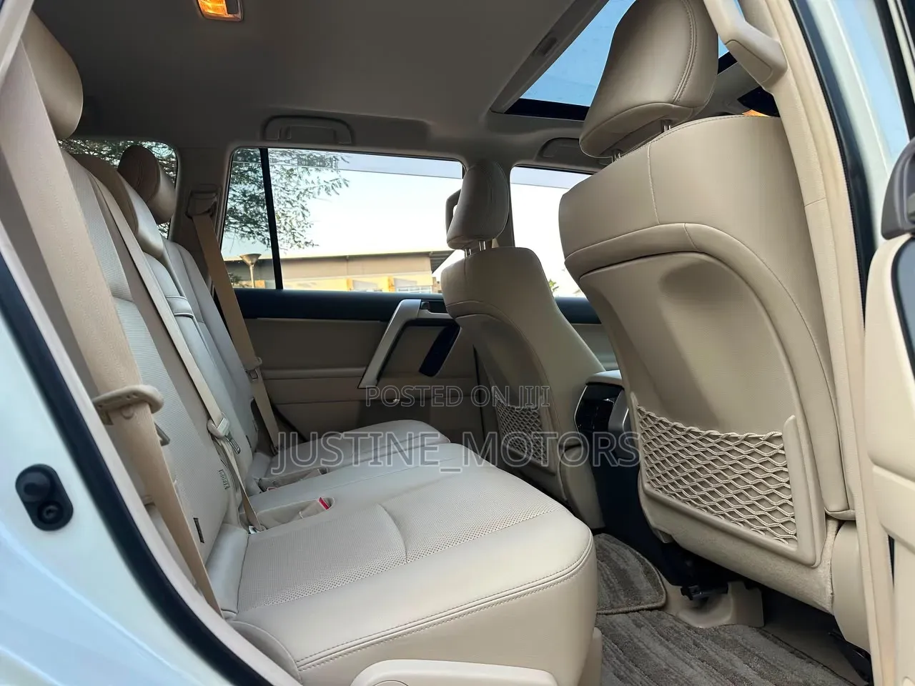 Toyota Land Cruiser Prado 2023 White