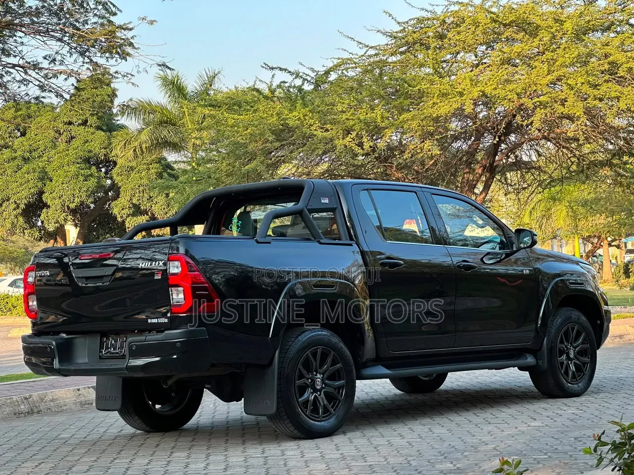 Toyota Hilux 2023 Black