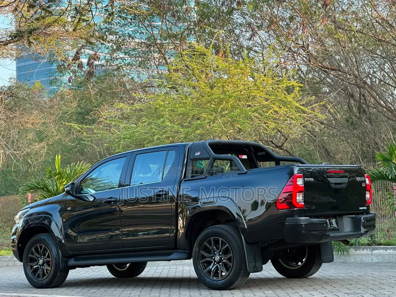 Toyota Hilux 2023 Black