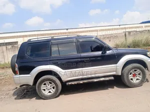 Toyota Land Cruiser Prado 2005 Blue