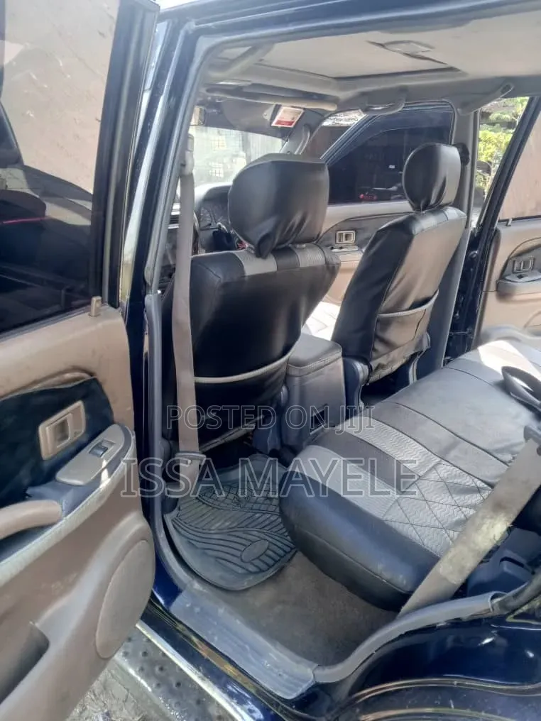 Toyota Land Cruiser Prado 2005 Blue