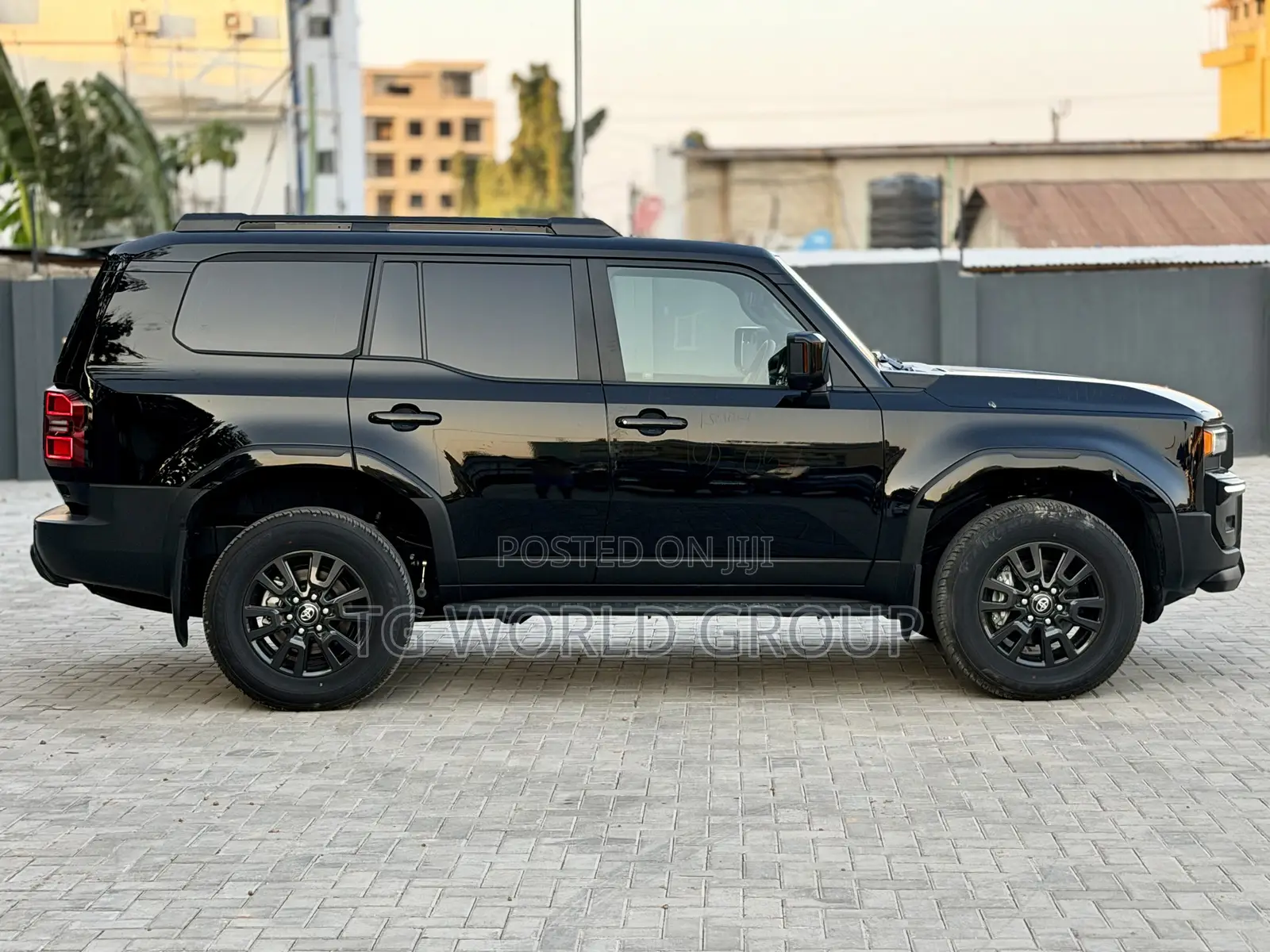 New Toyota Land Cruiser Prado 2.7 2025 Black