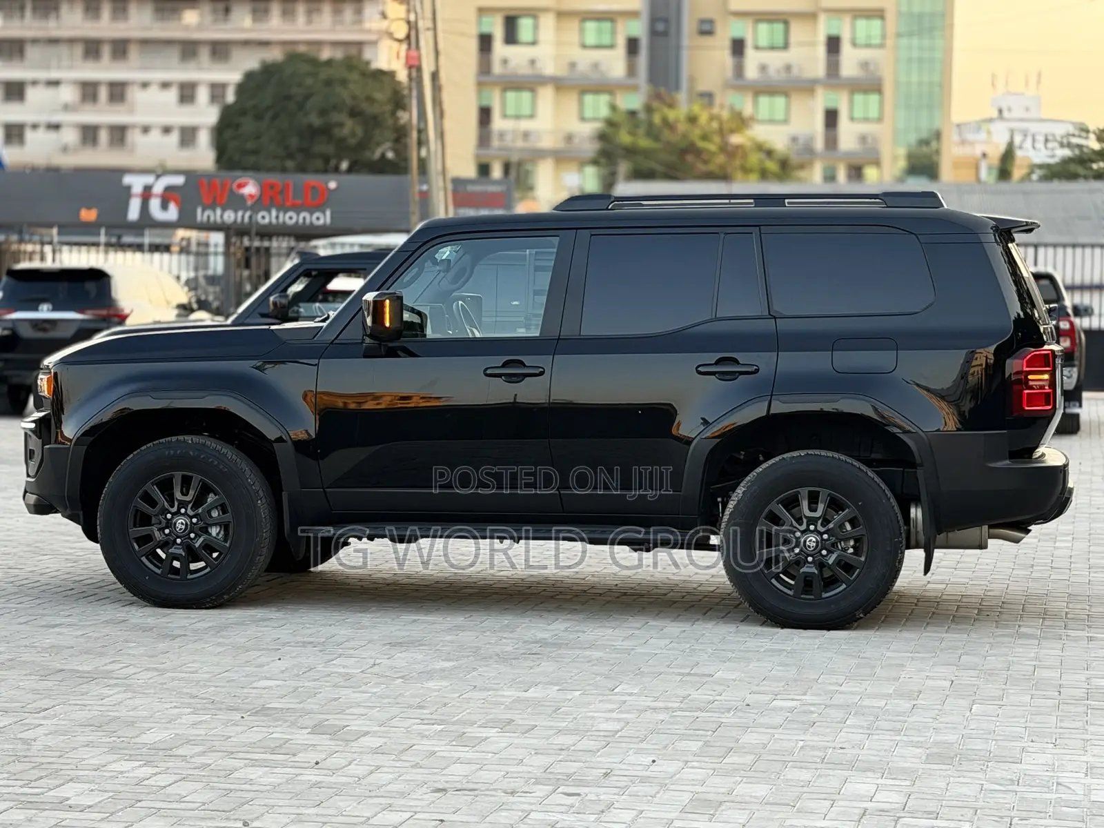 New Toyota Land Cruiser Prado 2.7 2025 Black