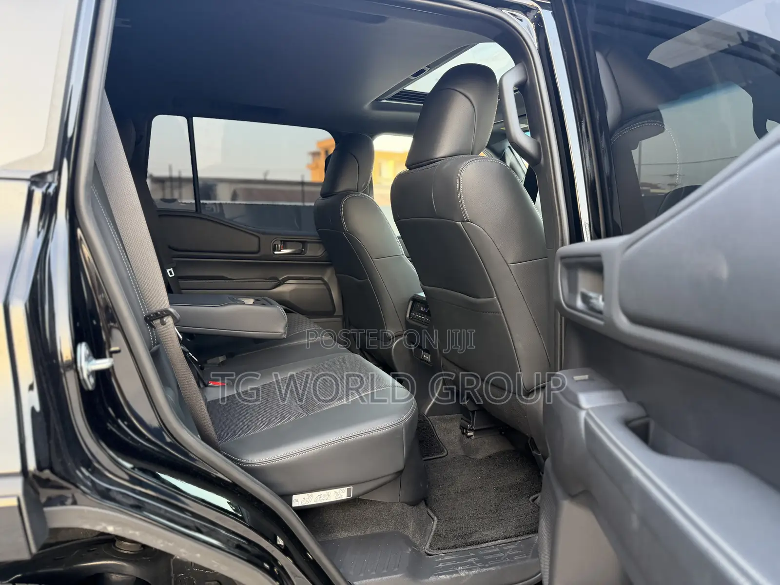 New Toyota Land Cruiser Prado 2.7 2025 Black
