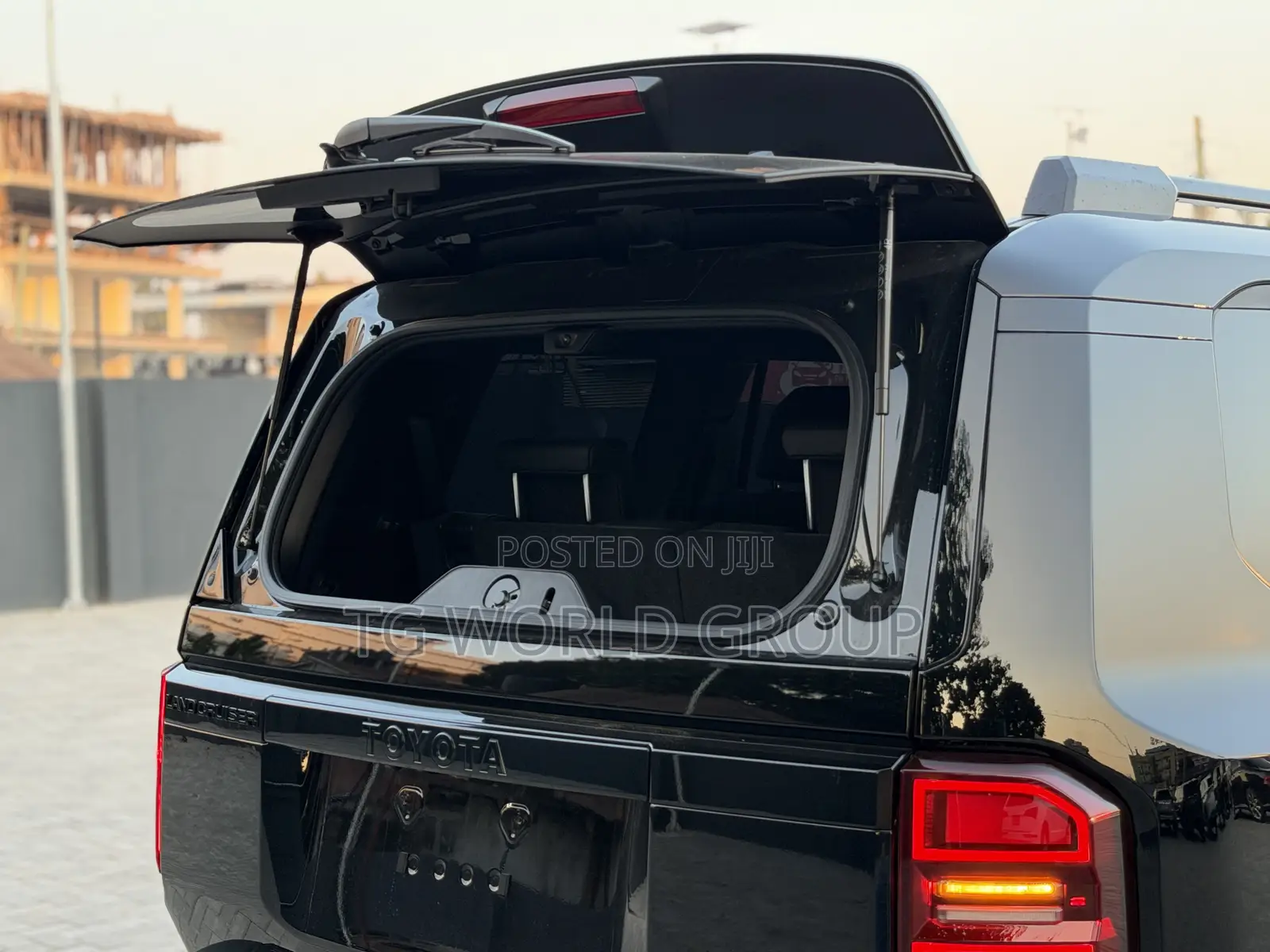 New Toyota Land Cruiser Prado 2.7 2025 Black