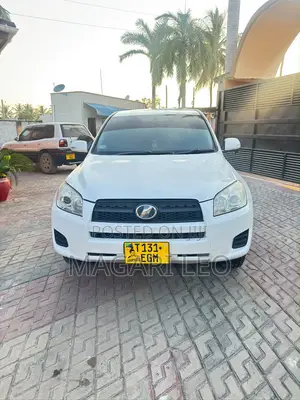 Toyota RAV4 2.4 2008 White