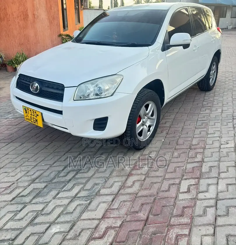 Toyota RAV4 2.4 2008 White