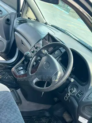 Toyota Harrier 2004 Black