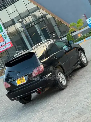 Toyota Harrier 2004 Black