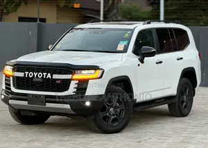 Toyota Land Cruiser 2024 White