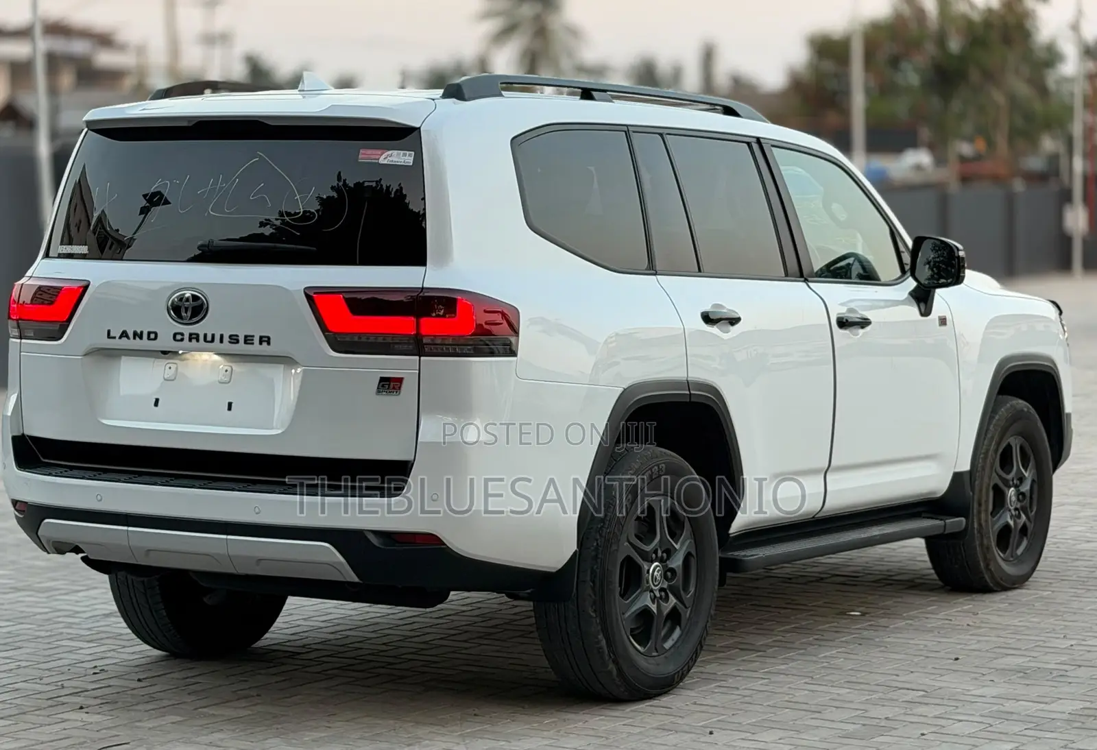 Toyota Land Cruiser 2024 White