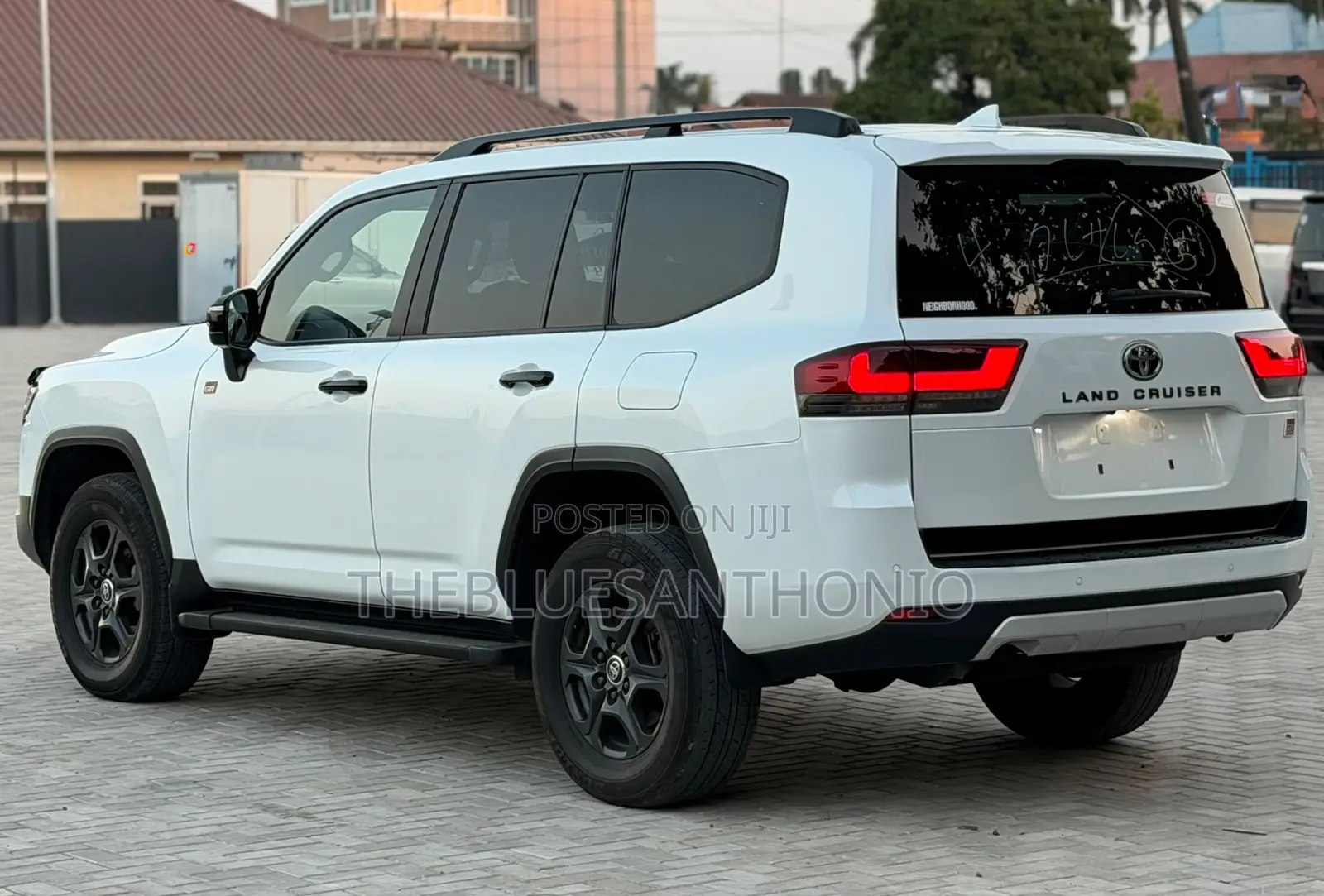 Toyota Land Cruiser 2024 White
