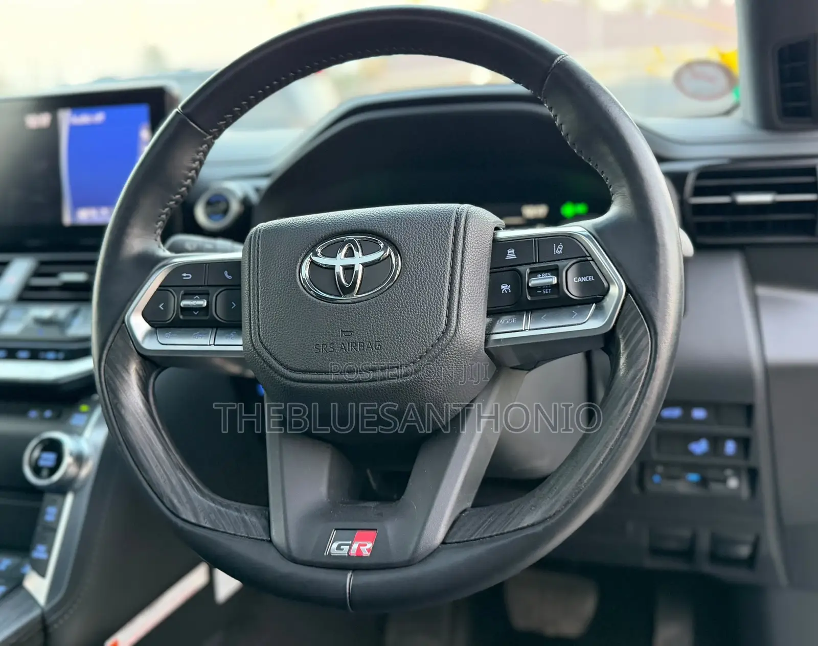 Toyota Land Cruiser 2024 White