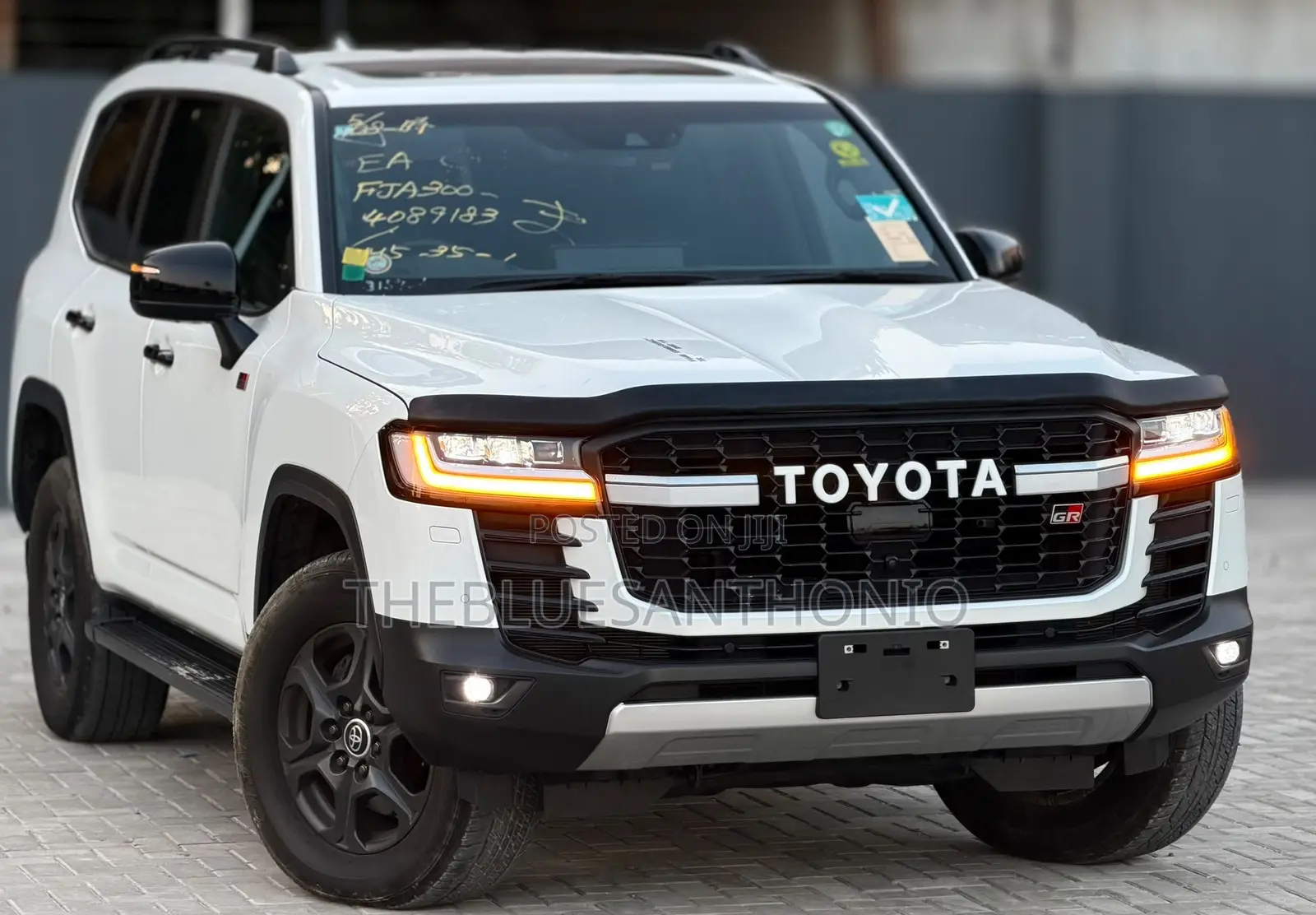 Toyota Land Cruiser 2024 White