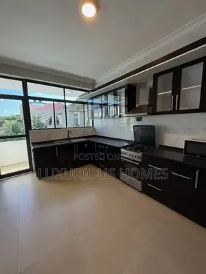 Furnished 2bdrm Apartment in Oyster Bay for rent