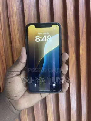 Apple iPhone XR 64 GB Black