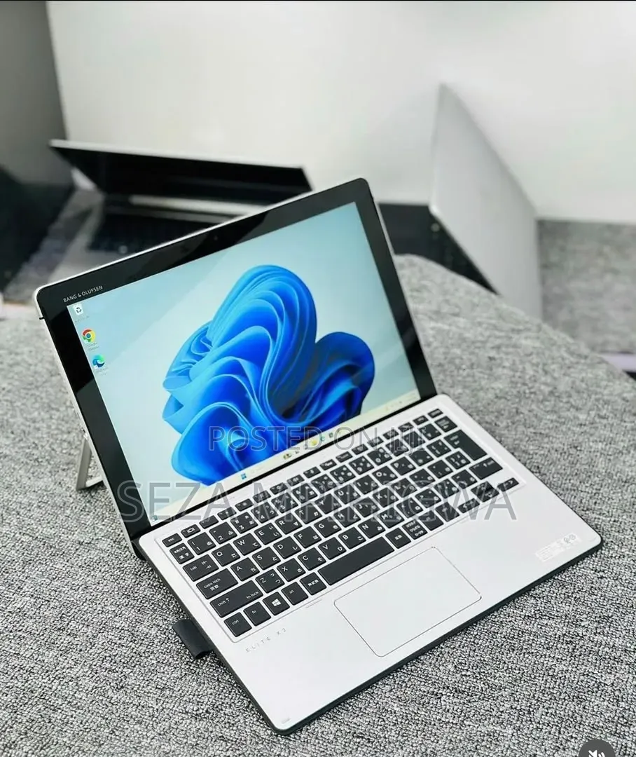 Laptop HP Elite X2 1012 8GB Intel Core i5 SSD 256GB