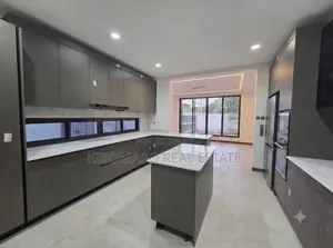4bdrm Villa in Oyster Bay for rent