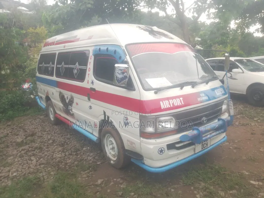 Toyota HiAce 2008 White