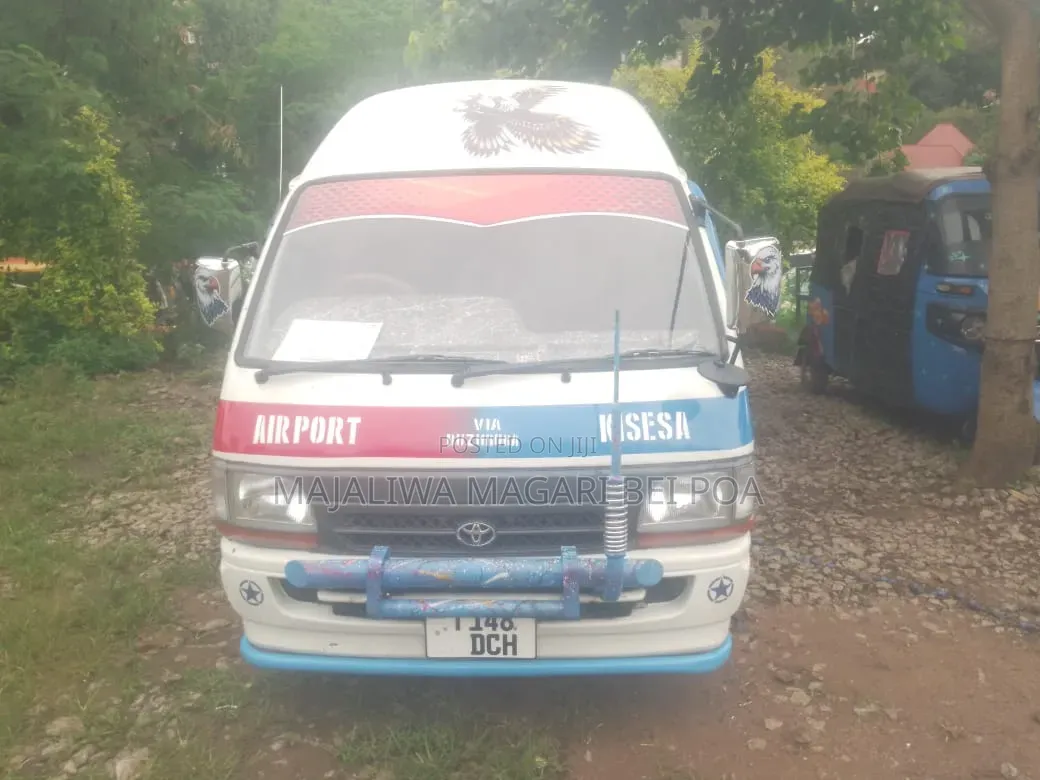 Toyota HiAce 2008 White