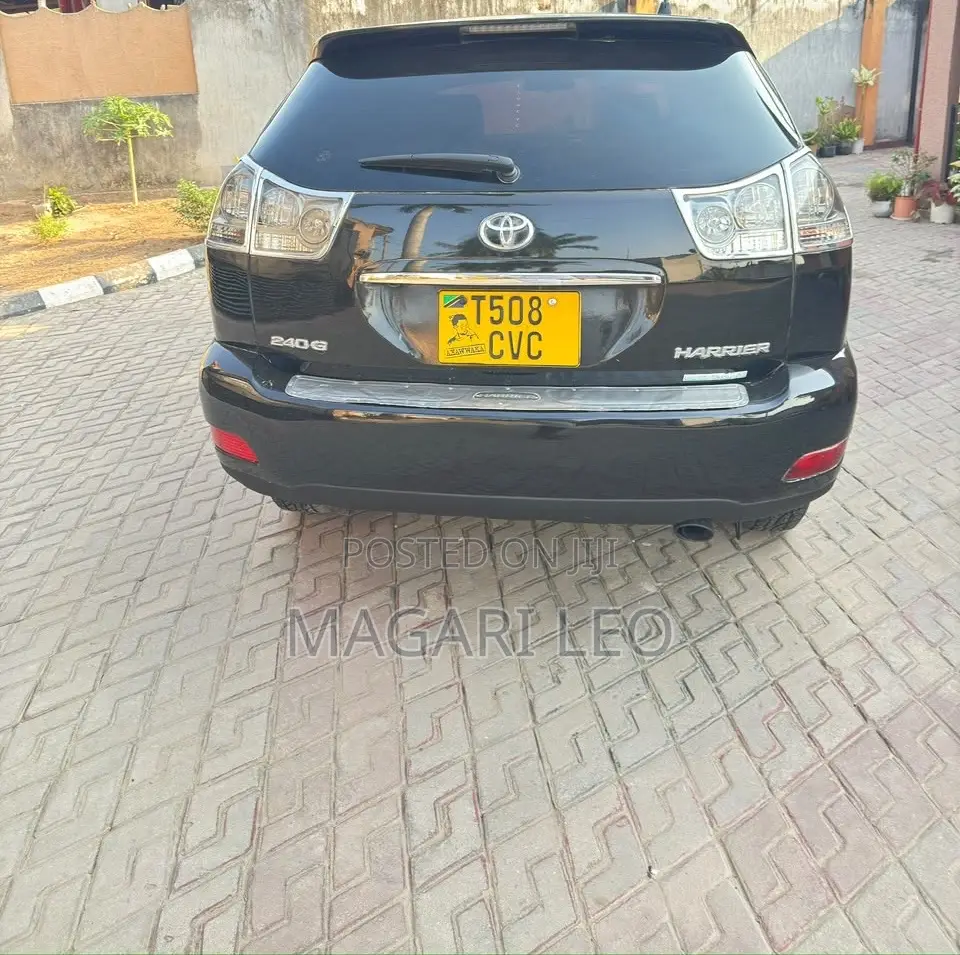 Toyota Harrier 2.4 2005 Black