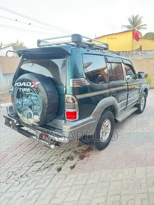 Toyota Land Cruiser Prado 2.7 16V 5dr 2001 Green