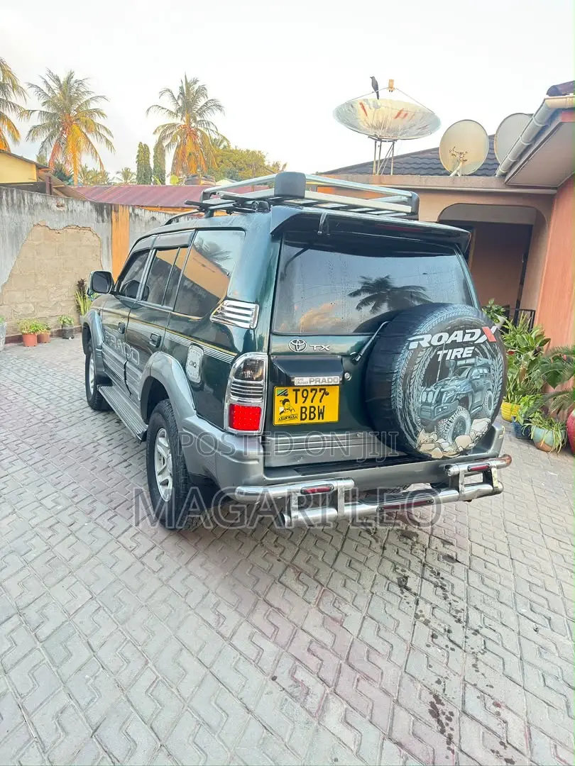 Toyota Land Cruiser Prado 2.7 16V 5dr 2001 Green