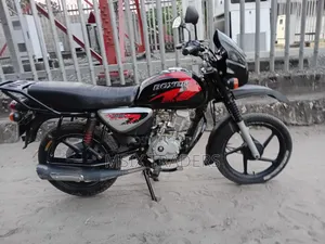 Bajaj Boxer X125 2023 Red