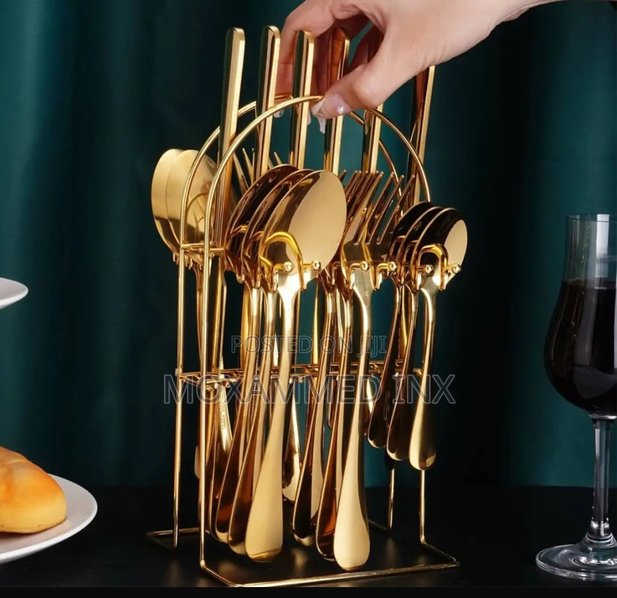 24-Piece Luxury Mirror-Polished Stainless Steel Gold Cutlery