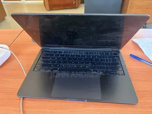 Laptop Apple MacBook Air 2022 M2 8GB Apple M2 SSD 256GB
