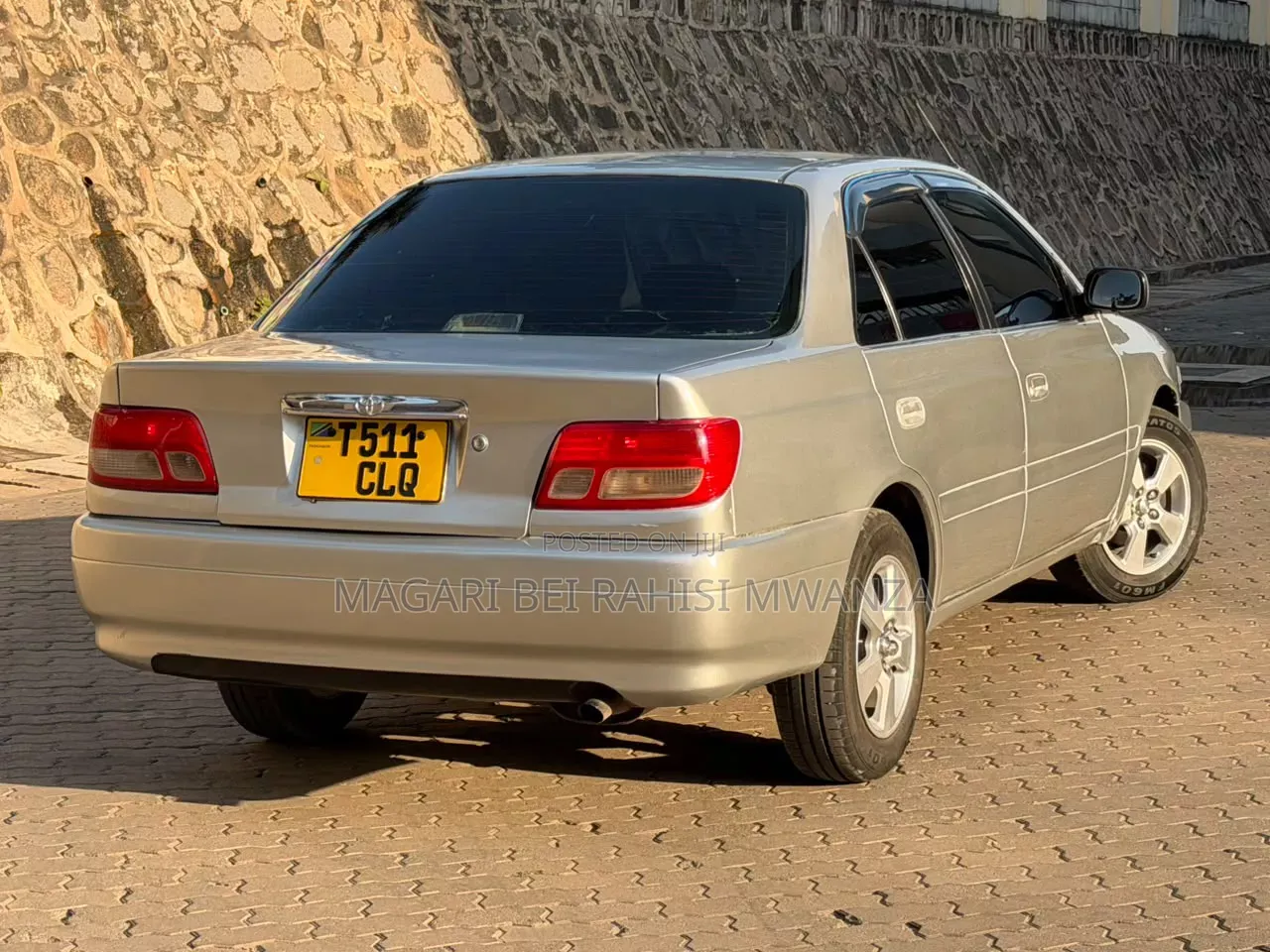 Toyota Carina 2000 Silver