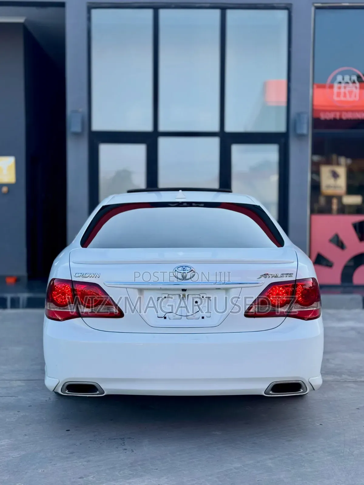 Toyota Crown 2009 White