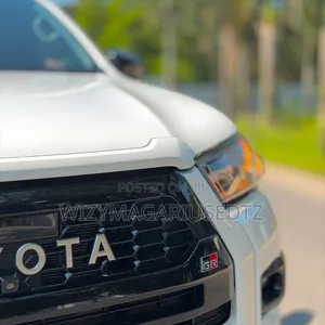Toyota Hilux 2022 Pearl