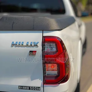 Toyota Hilux 2022 Pearl