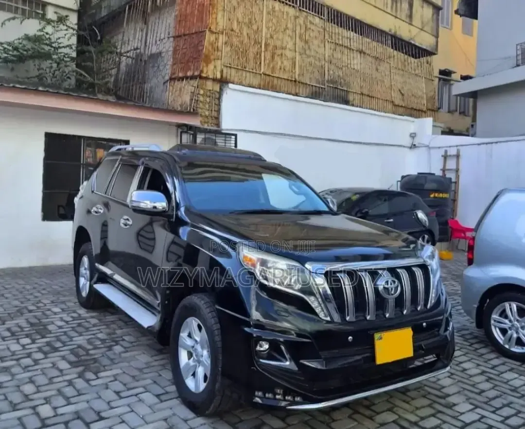Toyota Land Cruiser Prado 2012 Black