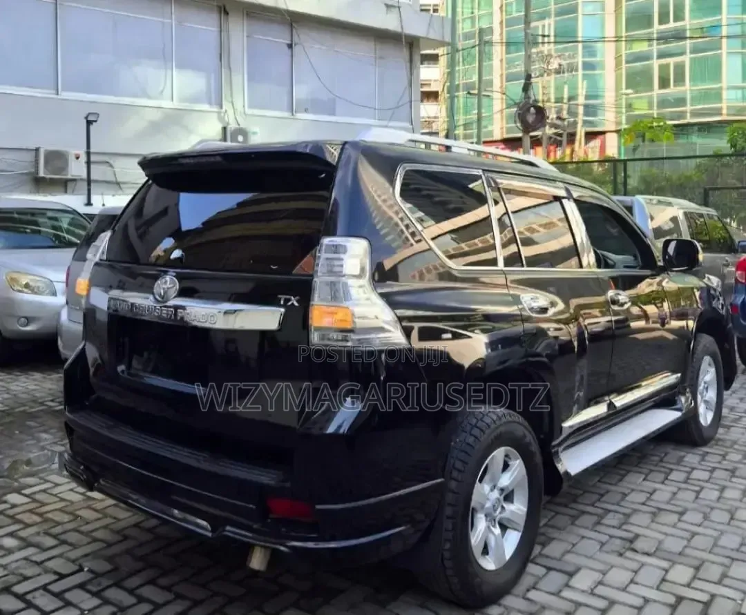 Toyota Land Cruiser Prado 2012 Black