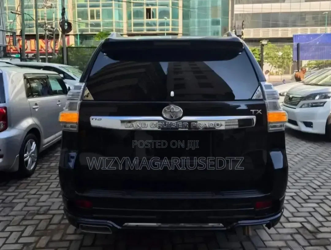 Toyota Land Cruiser Prado 2012 Black